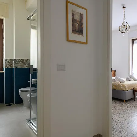 Via Coriolano 8 نابولي