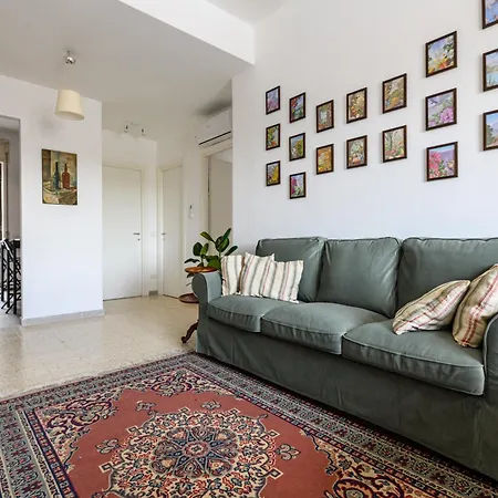 Via Coriolano 8 شقة *