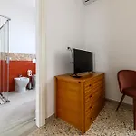Via Coriolano 8 *