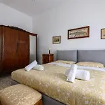 Apartmán Via Coriolano 8 *