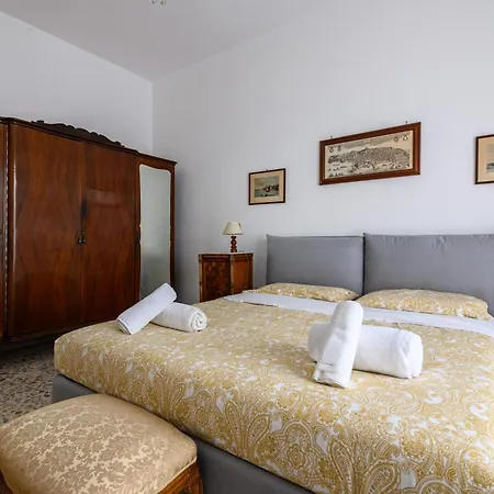Appartement Via Coriolano 8 *
